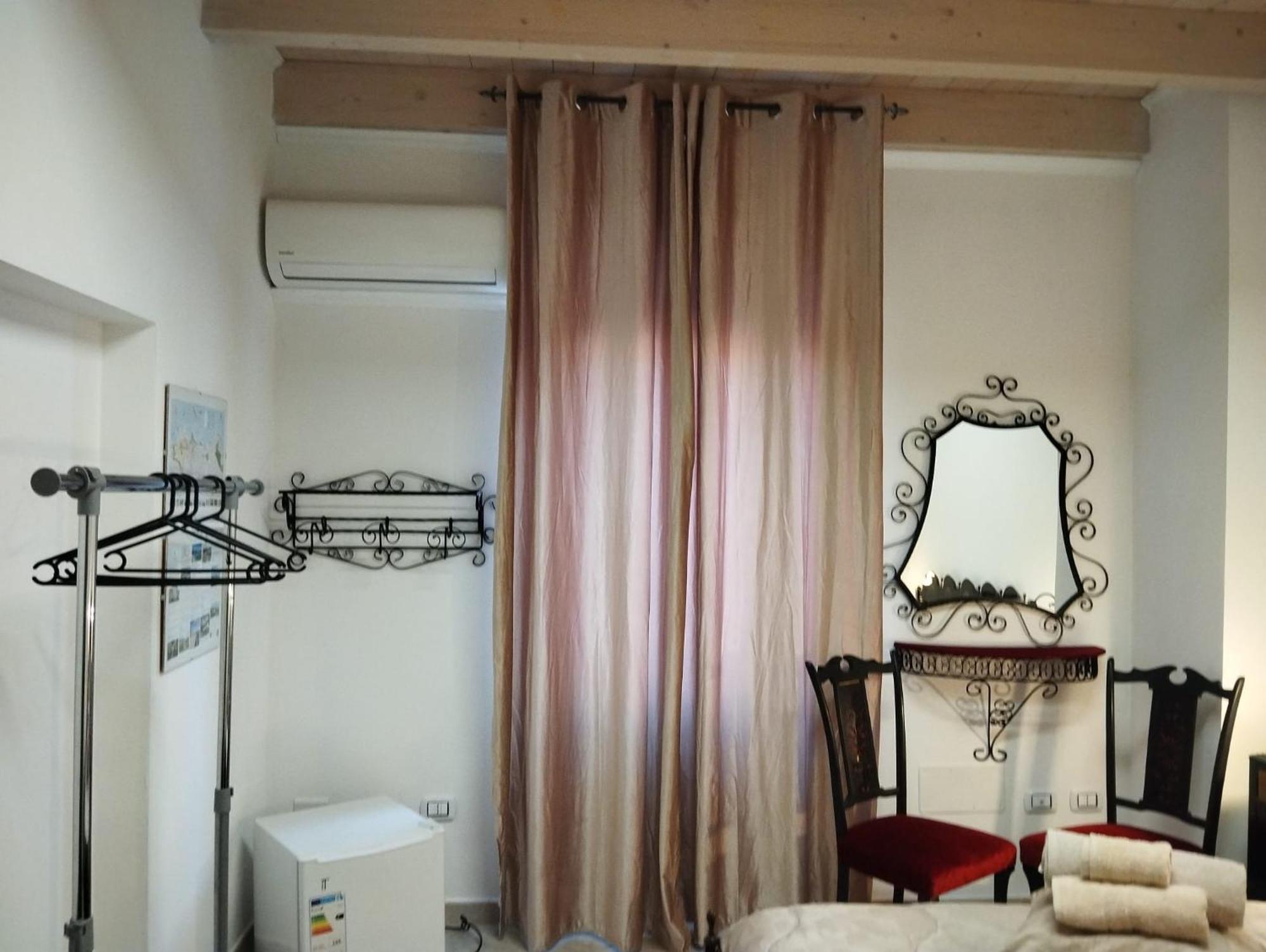 Affittacamere Vicino Al Porto Porto Torres Ngoại thất bức ảnh